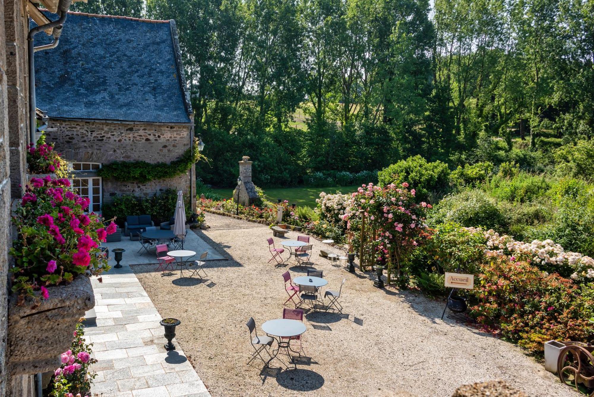 Hostellerie De La Motte Jean Saint-Coulomb Exteriér fotografie