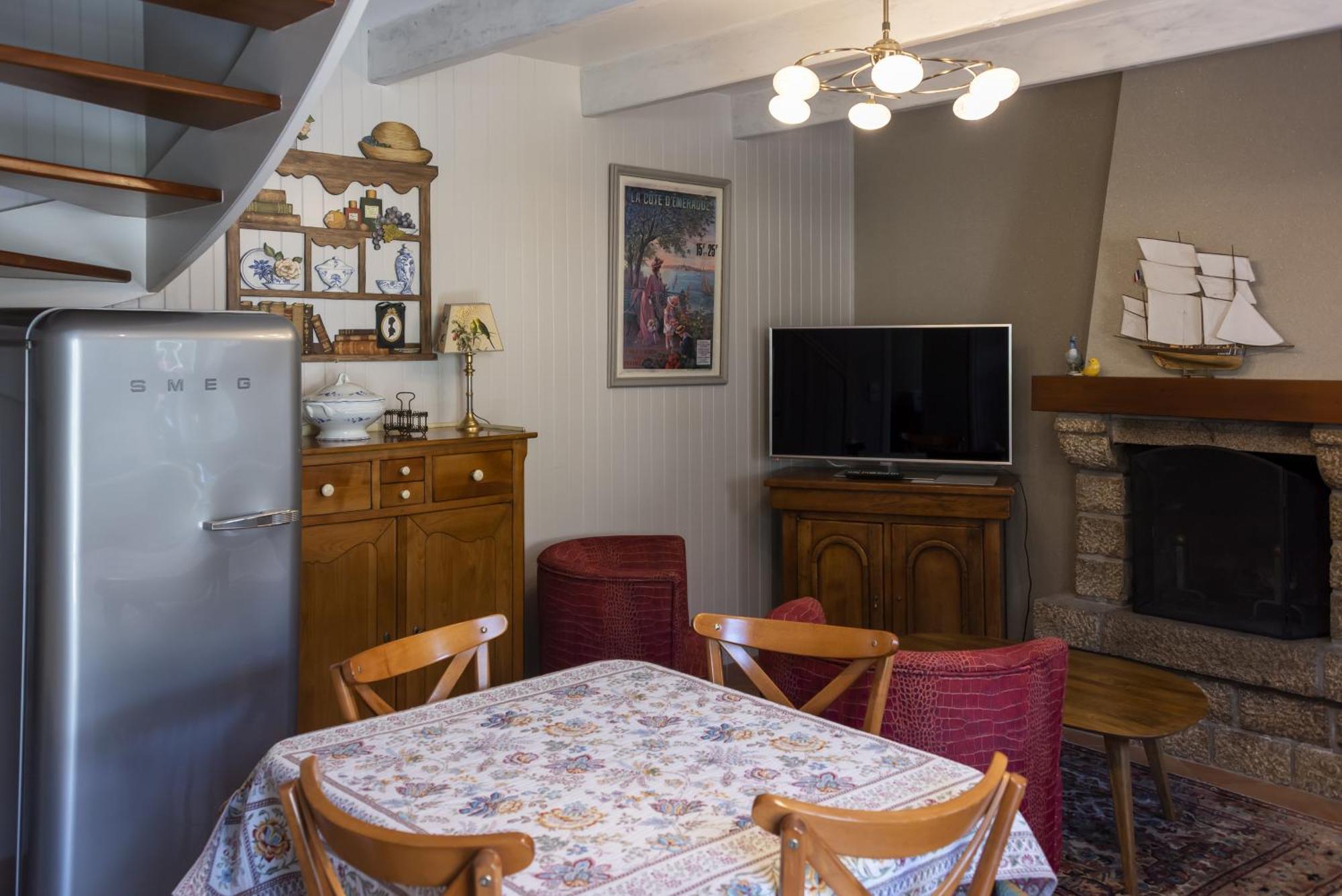 Hostellerie De La Motte Jean Saint-Coulomb Exteriér fotografie
