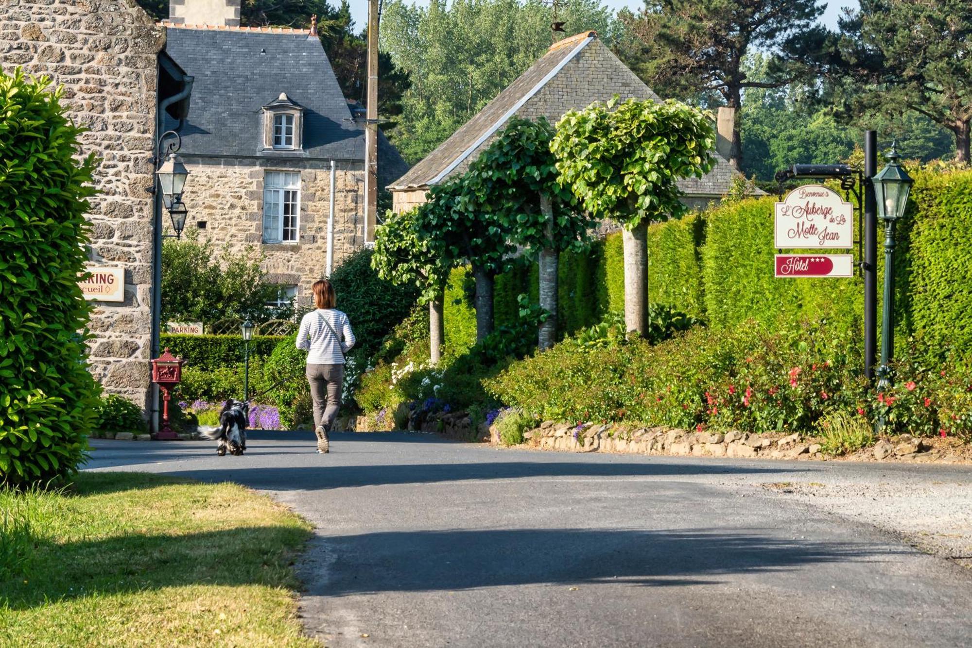 Hostellerie De La Motte Jean Saint-Coulomb Exteriér fotografie