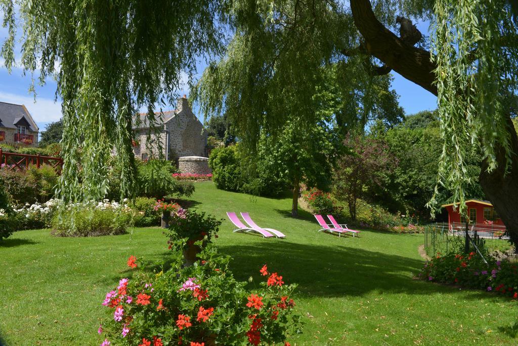 Hostellerie De La Motte Jean Saint-Coulomb Exteriér fotografie